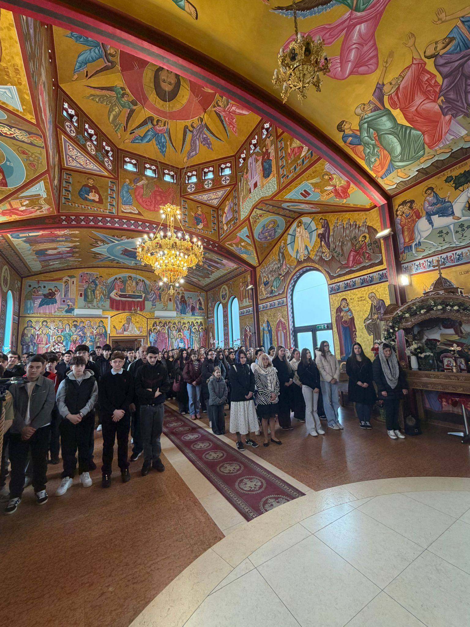 ponedeljak u hramu (2)